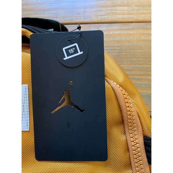 Jordan Flight Control Backpack - Picture 3 of 5